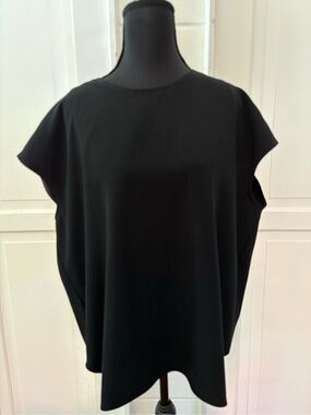 MM Lafleur Black Flowing Cap Sleeve Tunic
